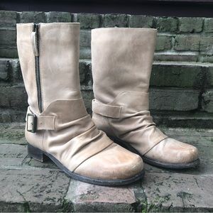 Vince Camuto Shada Leather Boots Size 7.5 Waxy Calf Mushroom Cream Ombré Buckle